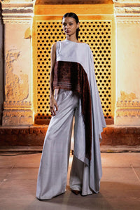 FREEFORM DRAPE ENSEMBLE