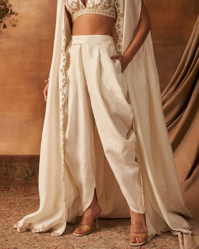 Kundo Whisper Dhoti Cape set
