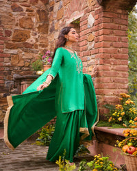 PANNA GLOW LUNGI SET