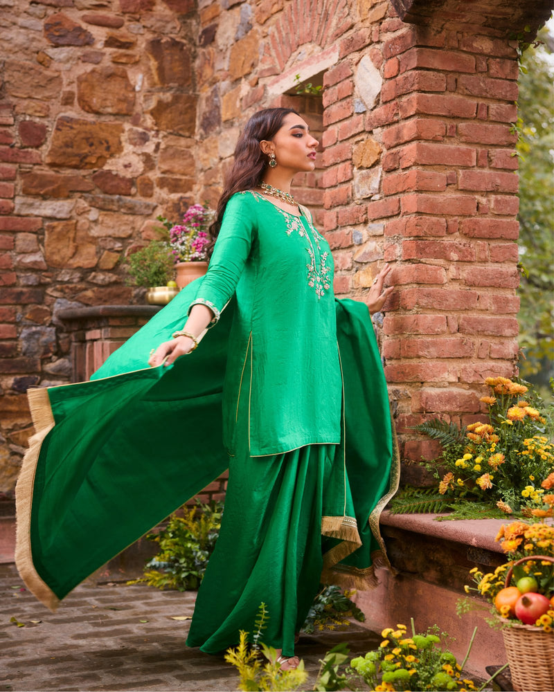 PANNA GLOW LUNGI SET