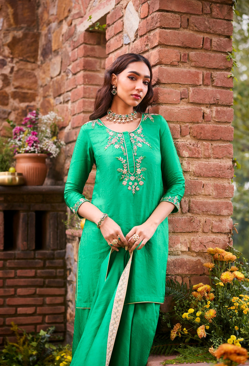 PANNA GLOW LUNGI SET