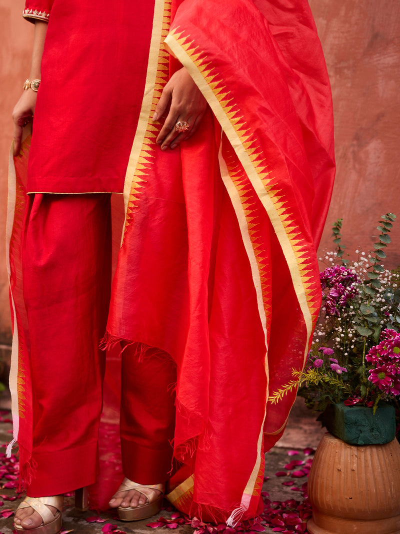 SCARLET ZARI SUIT