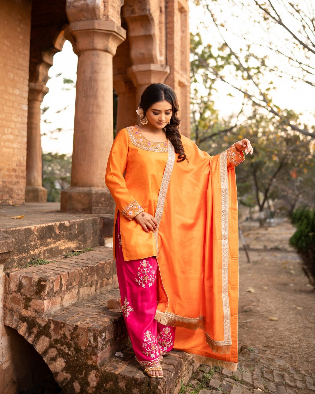 AMBER RANI SUIT - Image 2